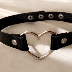 Plain Heart Shaped Black Choker